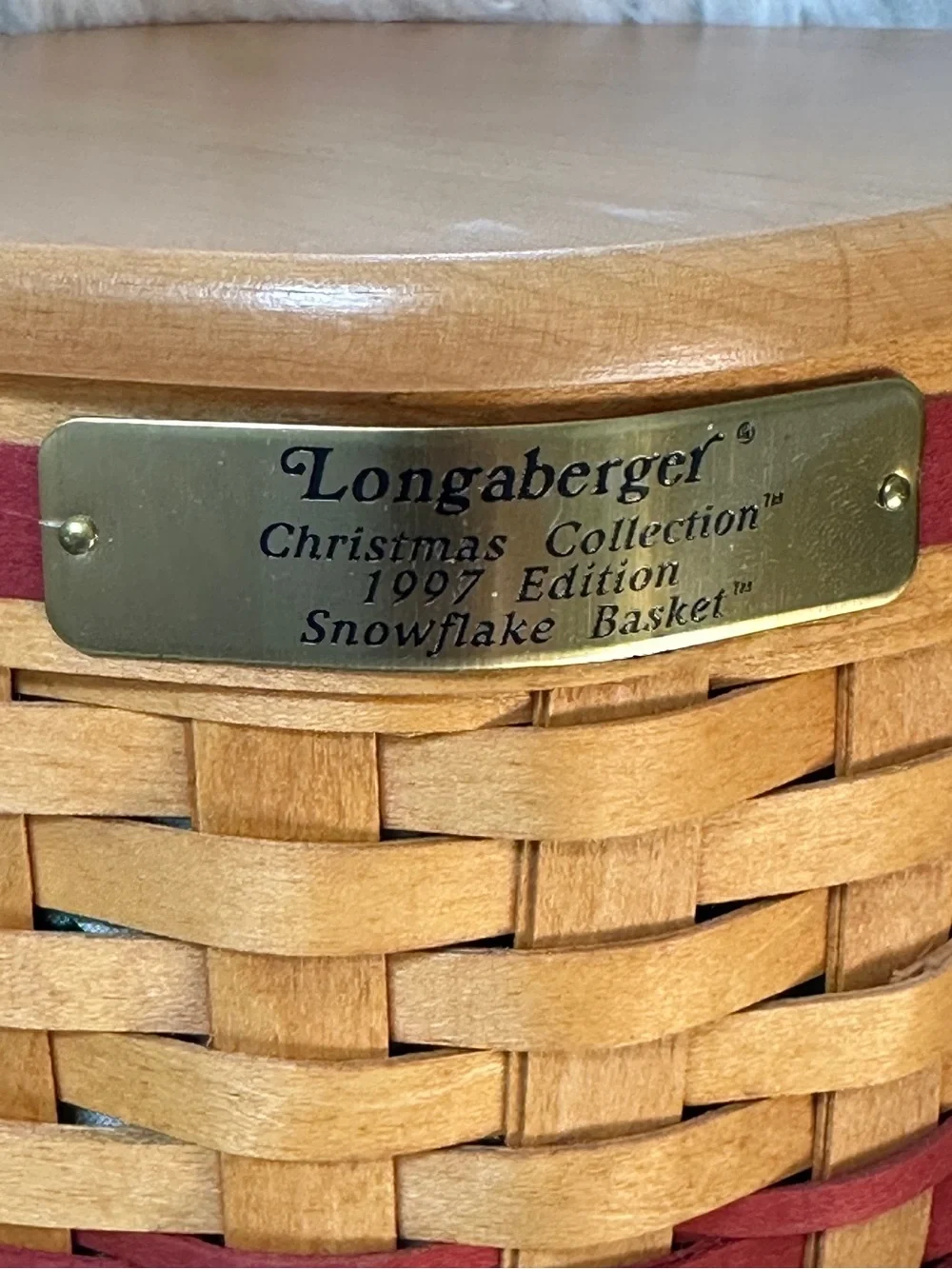 Longaberger Christmas Collection 1997 Edition Snowflake Basket Hexagonal w/ Lid